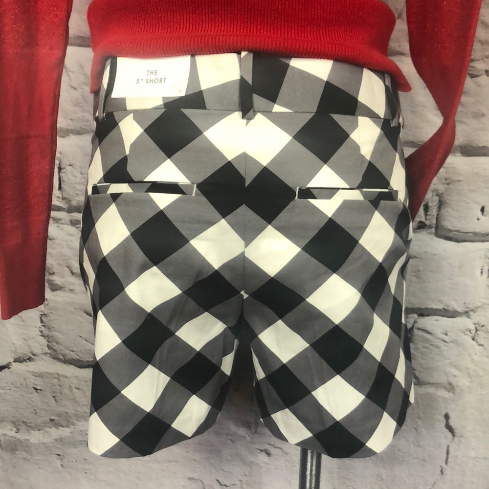 Ann Taylor checker short black white - Picture 3 of 8